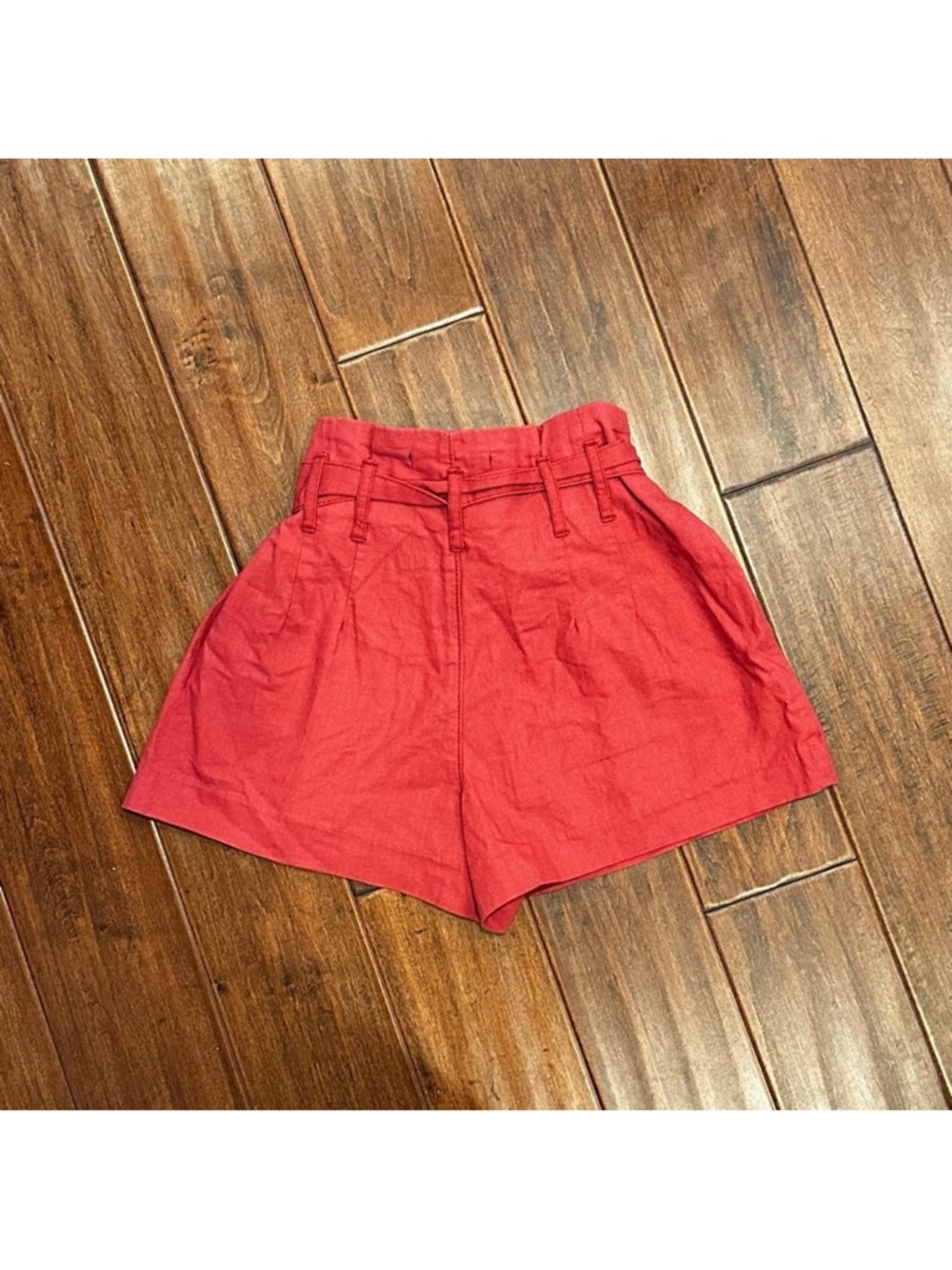 Abercrombie and Fitch High Waisted Linen Blend Paperbag Shorts - Picture 3 of 6